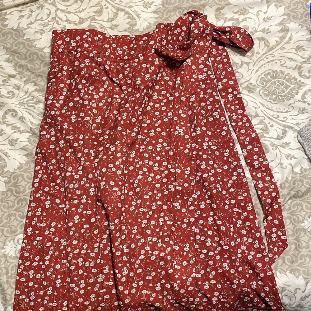 BOGO Floral Wrap midi Skirt
